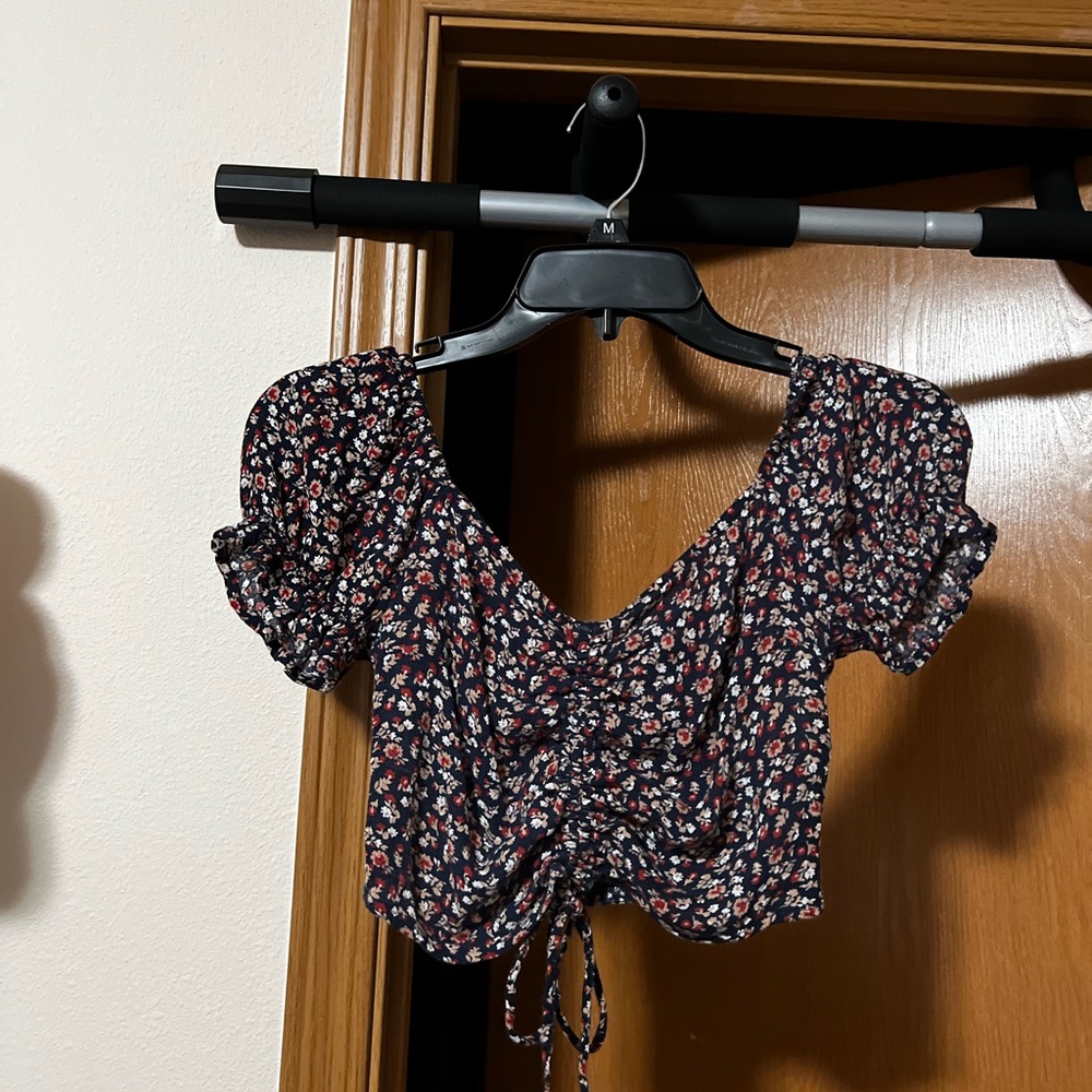 Hollister Top